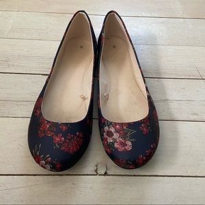 Floral flats/navy maroon green/size 8